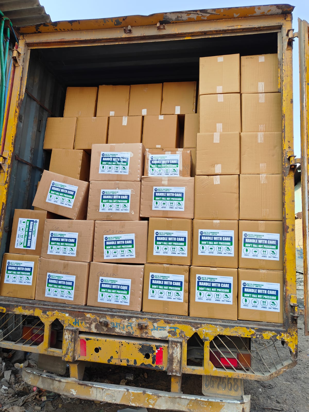 Glass bottle export packing for Greece - view 4