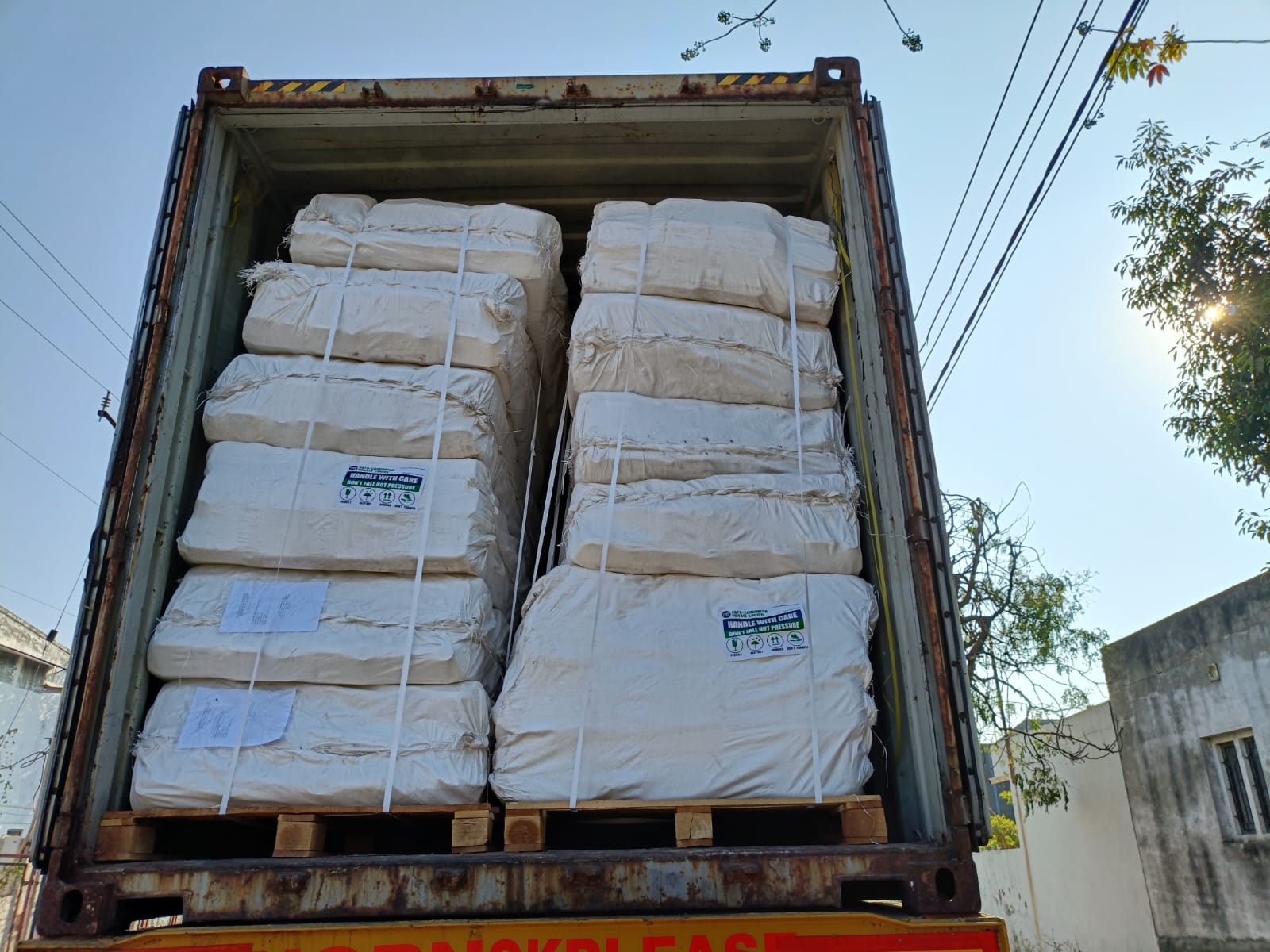 Glass bottle export packing for Greece - view 5