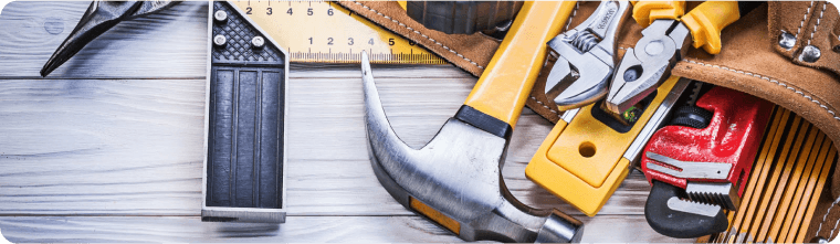 Plumbing tools including pipe wrenches, pipe cutters and plungers supplied by N&T E-commerce